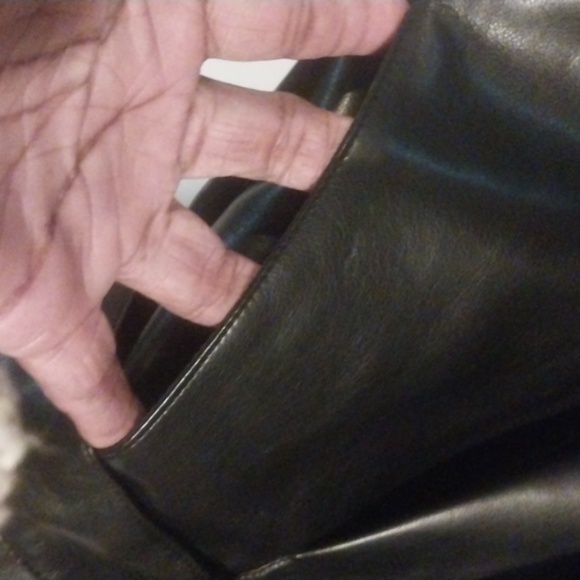 NWT Black Faux Leather Size XL Shorts with Belt - Picture 6 of 9